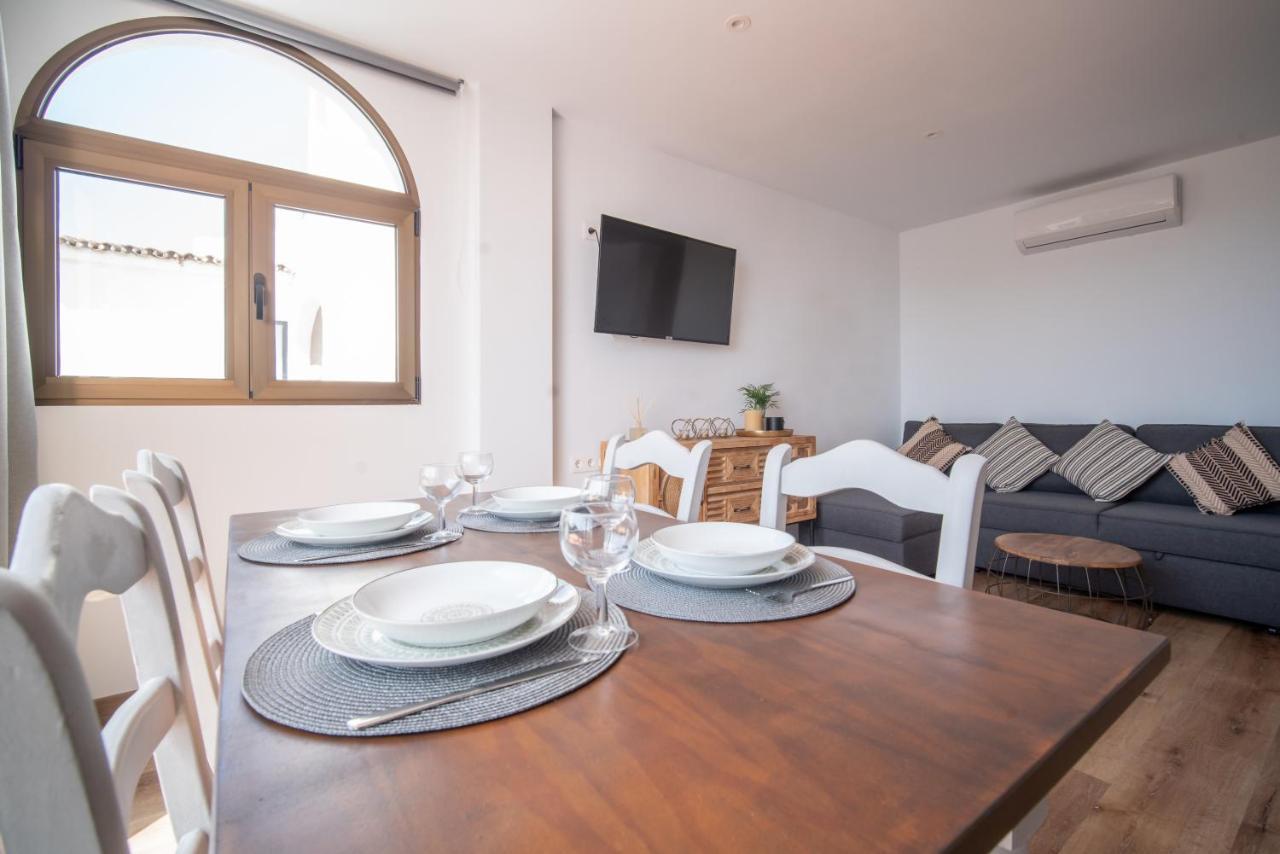 בנאלמדנה Freshly Renovated, Modern Penthouse Pueblo Evita! מראה חיצוני תמונה