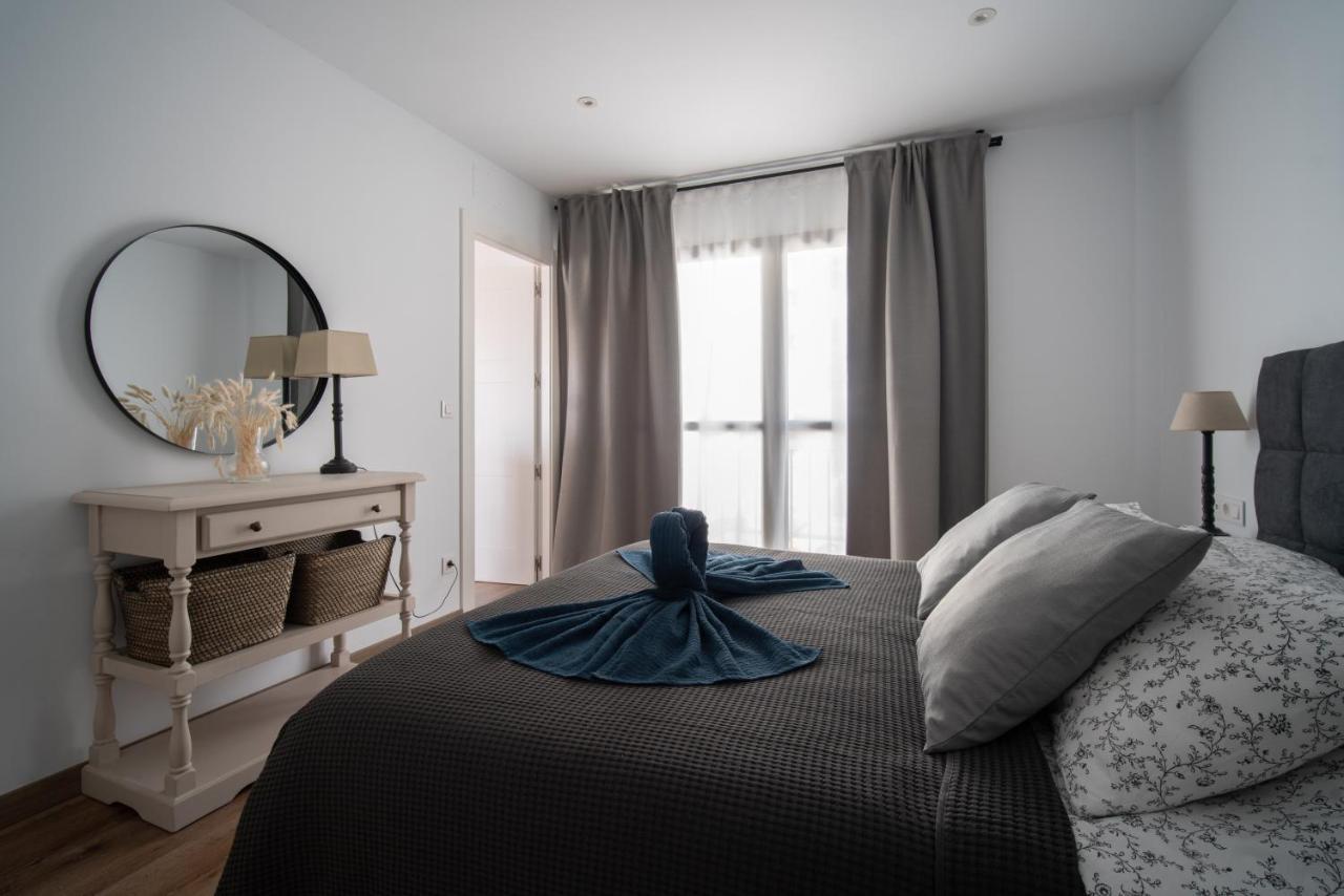 בנאלמדנה Freshly Renovated, Modern Penthouse Pueblo Evita! מראה חיצוני תמונה